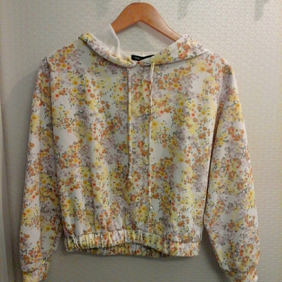 Olivia and Vivian Floral Cropped Hoodie - Picture 1 of 2